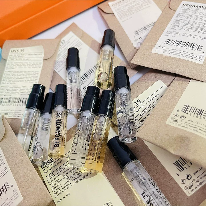 Сандаловое дерево 33 Уникальный 13 Токийский камфорный дерево 10 Березовый 19 Образец духов Тест-трубка Горячий картонный парфюм