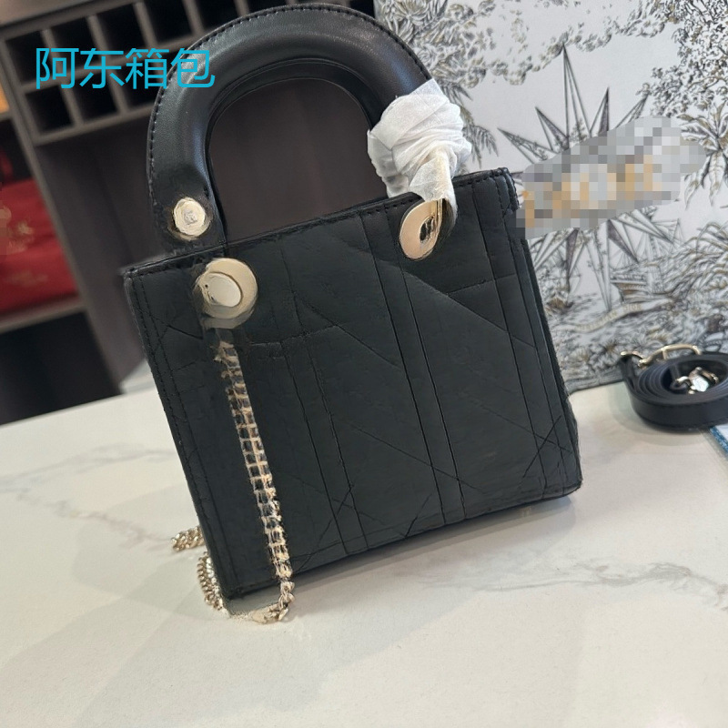 高品質の新しいダイアナ妃バッグ菱形チェーンレディースバッグトレンディなポータブルショルダーバッグセレブバッグハイエンド|undefined