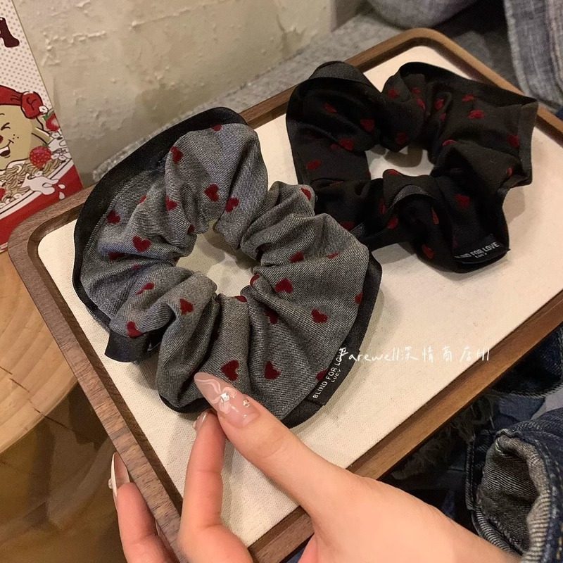 店主オススメ! 灰色の愛の髪輪は甘くて優しいです。|undefined