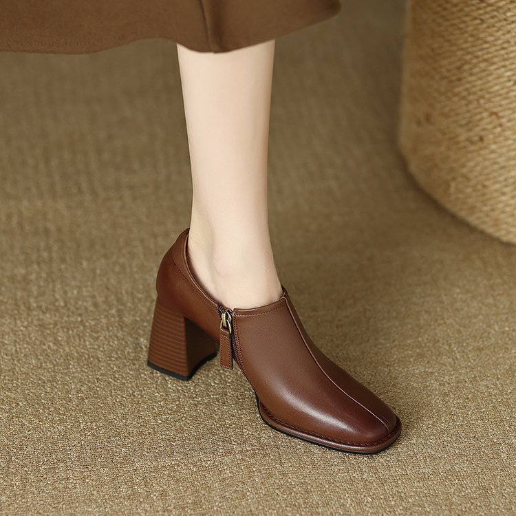 复古深口单鞋女2023春秋新款方头粗跟及踝裸靴高跟棕色小皮鞋