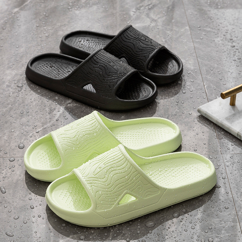 Stepping on excrement feeling EVA sandals and slippers for men's summer new home and household couples thick bottom non-slip bath bathroom women's slippers