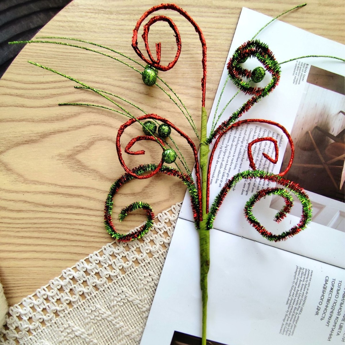 Fabricantes transfronterizos directos polvo de oro caramelo de Navidad rotativo decoración de flores oro rosa verde twist stick caramelo inserto