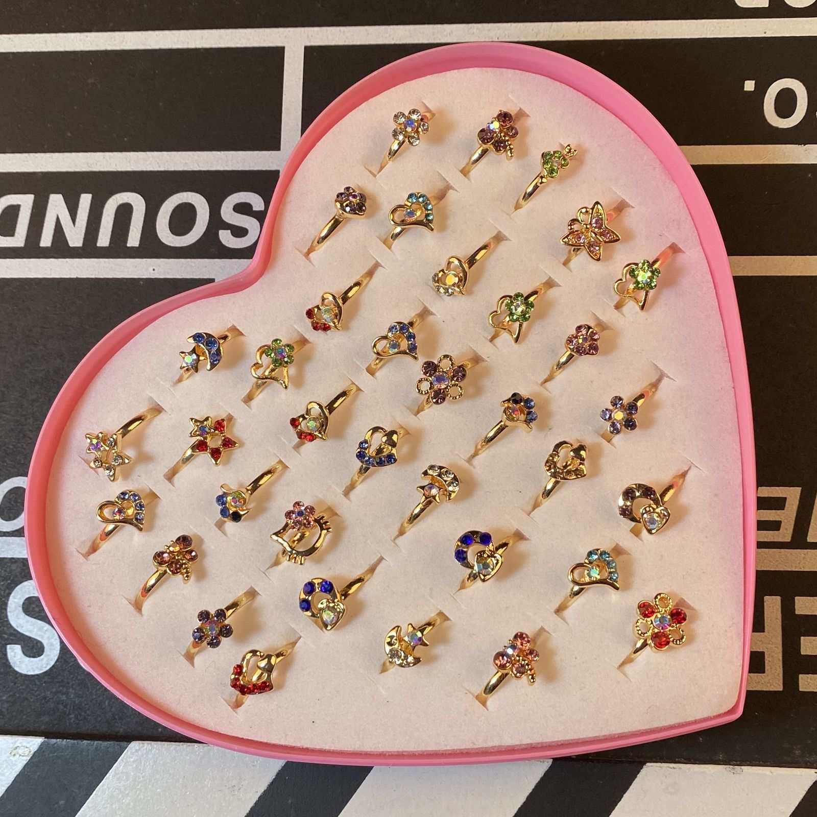 SKU-08-镶钻戒指36个