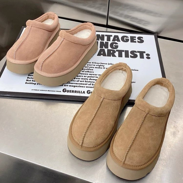 Pink Closed-Toe Mule Slippers for Women, Winter Plush Cotton Slippers, Thickened Birkenstock-Style Shoes, Integrated Leather and Fur Snow Boots, Thick-Soled Cotton Shoes Pink Closed-Toe Mule Slippers for Women, Winter Plush Cotton Slippers, Thickened Birkenstock-Style Shoes, Integrated Leather and Fur Snow Boots, Thick-Soled Cotton Shoes