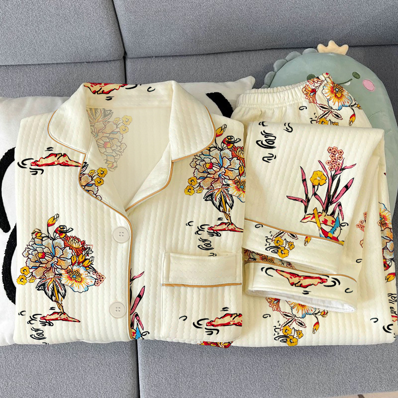 New High-End Air Interlayer Pajamas, Comfortable and Warm Home Clothes, Middle-Aged and Elderly Mothers' Floral Lapels That Can Be Worn Outside