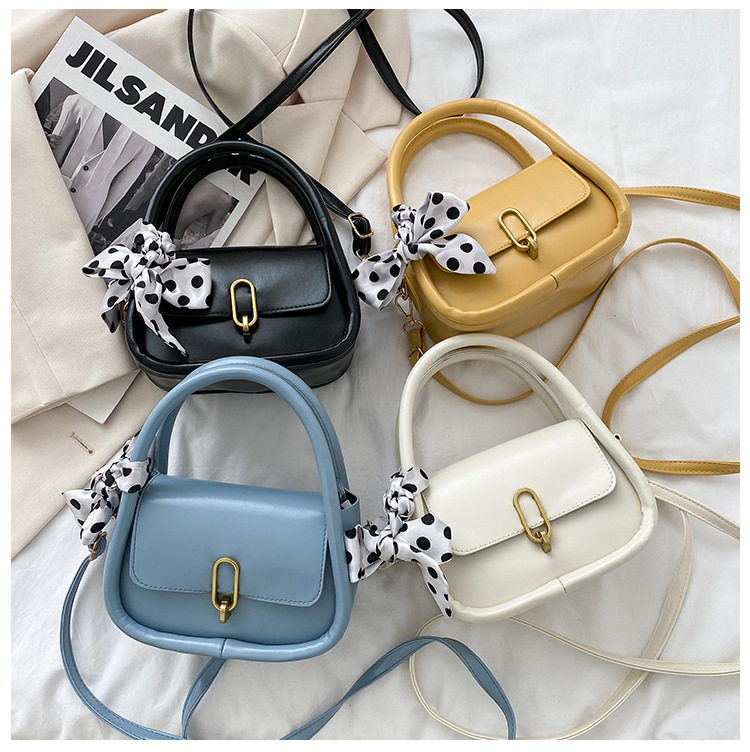 Simple Portable Pu Fashion Square Bag display picture 5