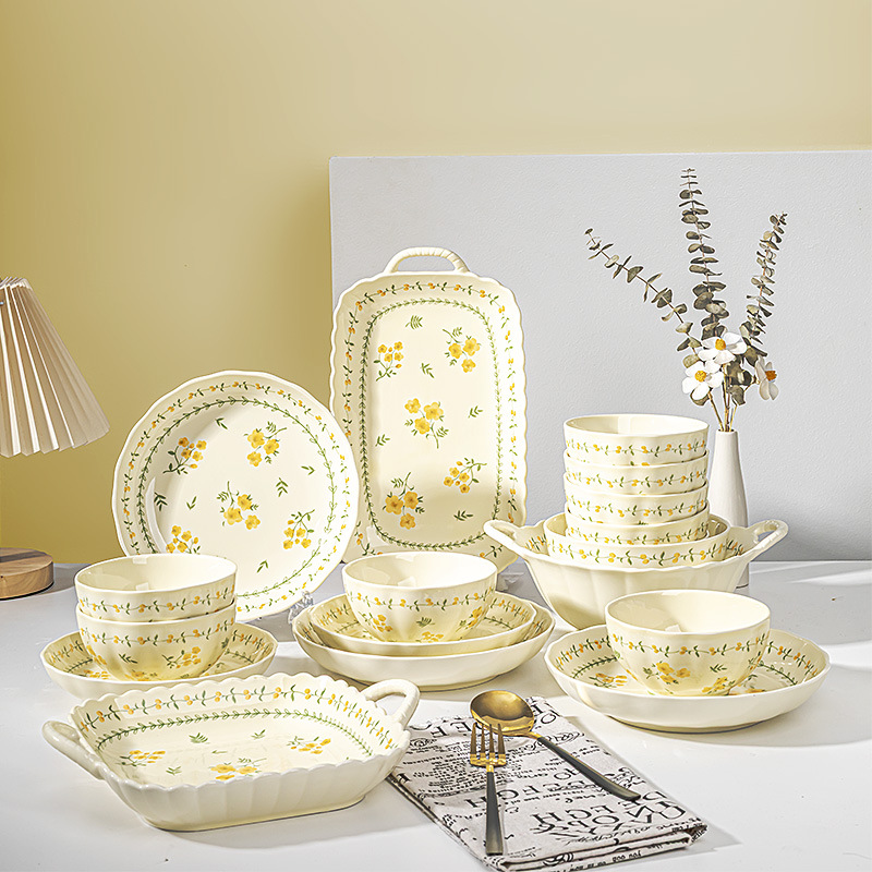 Conjunto de platos de cerámica de color esmaltado de viento de crema, platos y palillos de alto valor para el hogar, combinación de platos y palillos para la mudanza de cubiertos