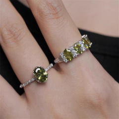 法式復古顯白橄欖綠鋯石戒指女輕奢高級感食指戒優雅閃耀精緻指環