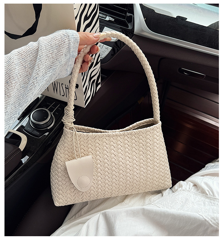Woven Pattern Large Capacity Tote Bag For Women Stylish Shoulder Bag_voghion.com