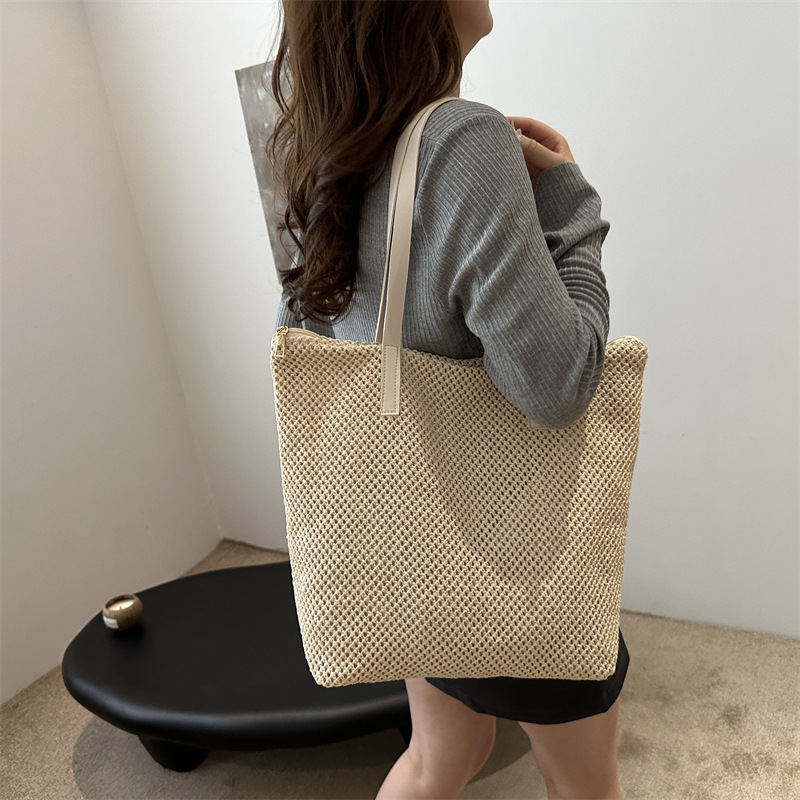 Bolso tejido de paja para mujer de gran capacidad 2024 nuevo estilo de verano casual de un solo hombro bolso de viaje bolso tejido bolso de playa junto al mar