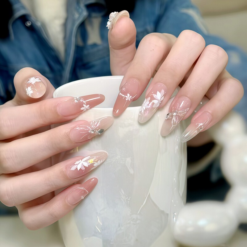 S128-Girl's Heart Five-petal Flower Butterfly Nail Art Patch Gentle Wear Armor Gradient False Nail Prefabricated Armor