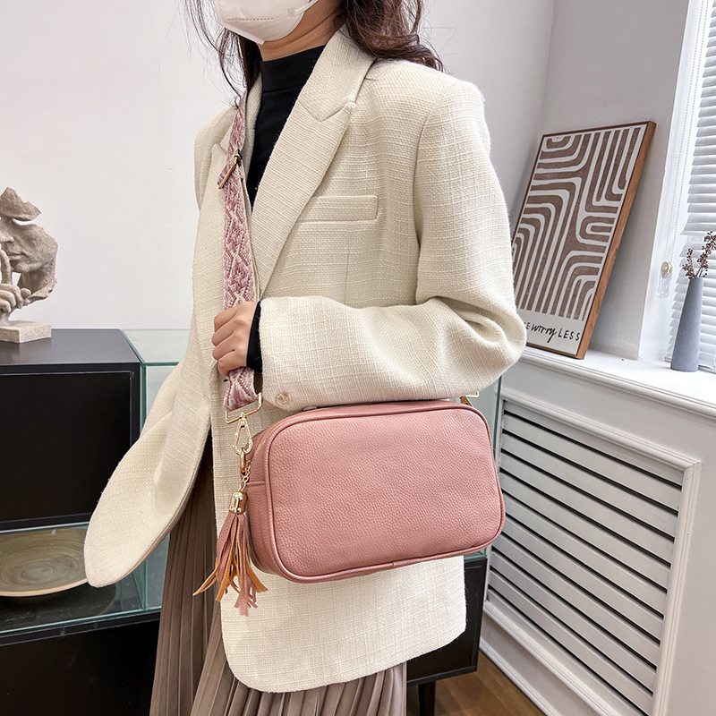 Bolso con flecos 2024, estilo étnico europeo/americano, pequeño para mujer, venta caliente en Amazon, venta transfronteriza