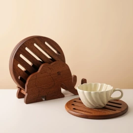 陶瓷工艺品;树脂工艺品;装饰花瓶