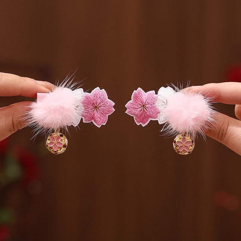 Otoño y invierno de peluche despierta león bordilla clips de cabello para niñas Año Nuevo par rojo adornamiento de cabello accesorios de ropa de estilo chino