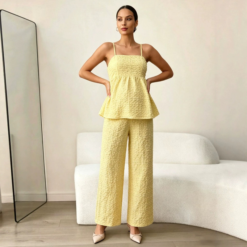 Gentle style maternity two-piece set with bubble pleats, loose top with drape effect and belly support, wide-leg pants, in stock Gentle style maternity two-piece set with bubble pleats, loose top with drape effect and belly support, wide-leg pants, in stock