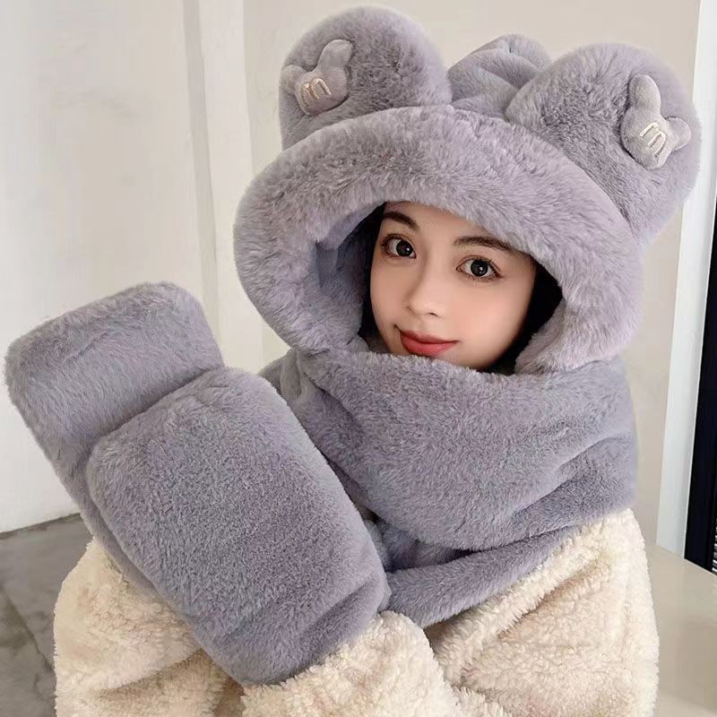 Conjunto de gorro, bufanda y guantes con diseño de oso, todo en uno, para calidez y protección de las orejas, conjunto de tres piezas para mujer, versátil para otoño e invierno, gorro de felpa de una pieza. image 15