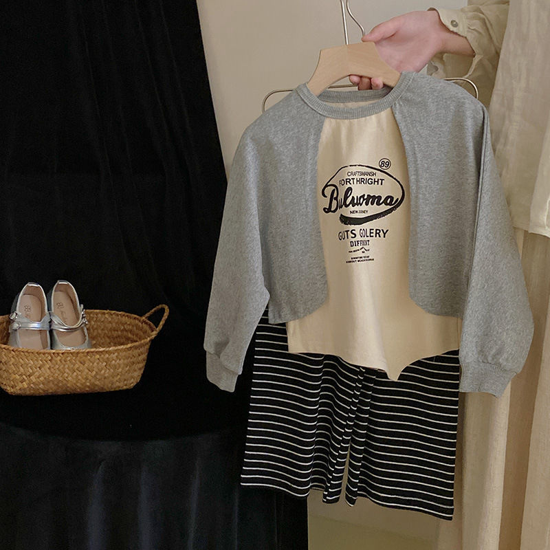 Girls' two-piece casual set, 2025 autumn new Korean style children's letter sweatshirt striped trousers two-piece set