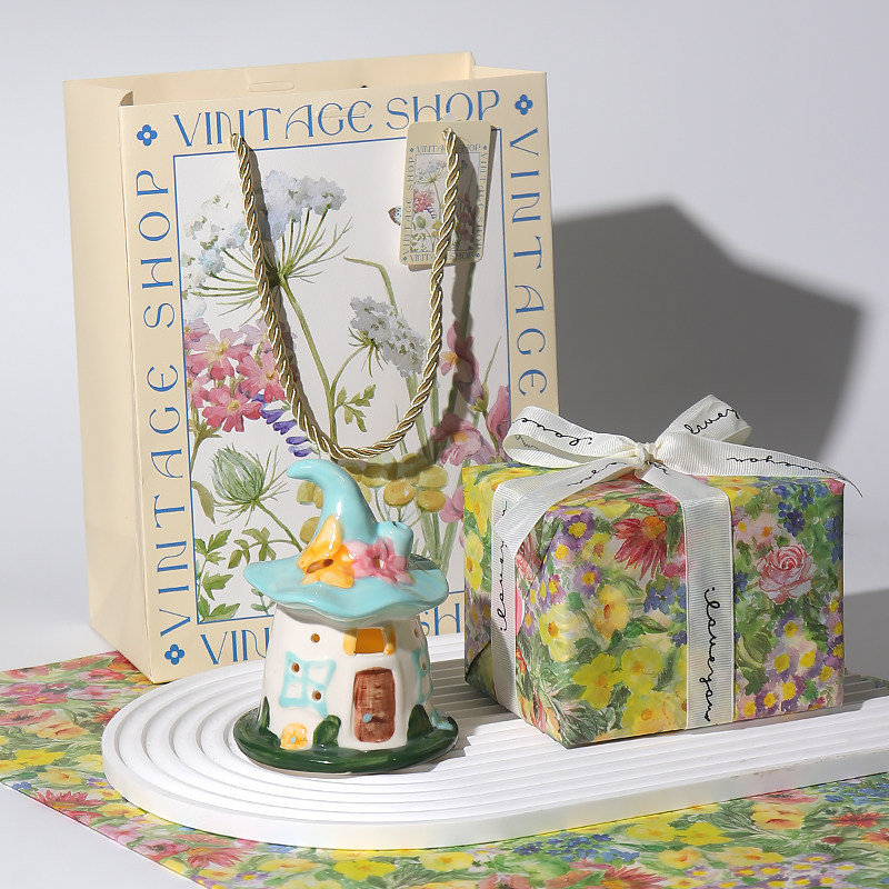 La atmósfera de la casa mágica, luces nocturnas, decoraciones de escritorio, regalos de cumpleaños para las niñas y amigas, Navidad.