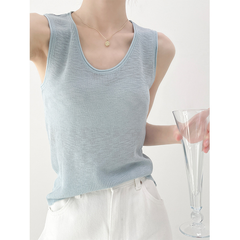 Light Blue Linen Ice Silk Knitted Vest for Women, Summer Outerwear, Slim Fit, Inner Wear, U-Neck Collarbone Top, Breathable and Lightweight