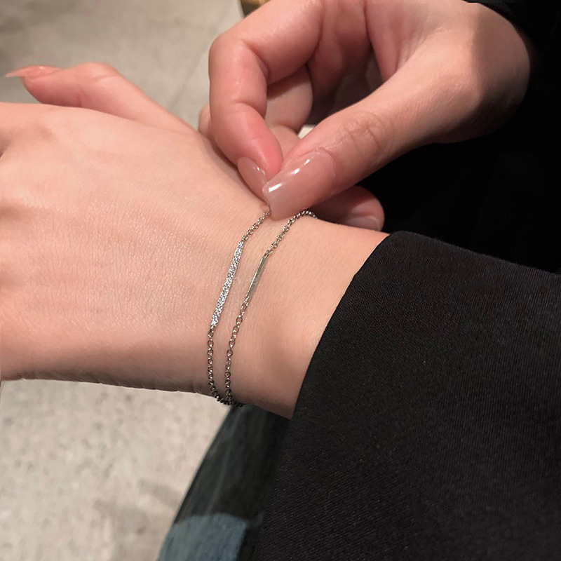 Minimalist Layered Bracelet Set For Women Stackable And Lightweight_voghion.com