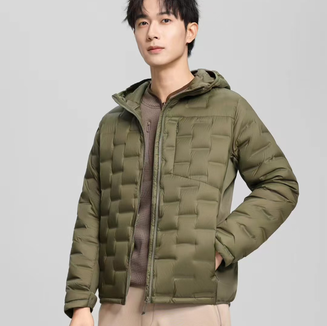 Chaqueta de plumón ligera de gama alta para hombres cortos de otoño 2025 nuevo 90 chaqueta deportiva con capuchón resistente al viento a prueba de frío