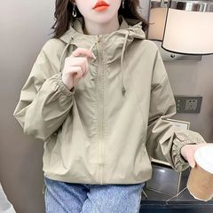 连帽短款纯色小个子冲锋衣外套女春秋宽松休闲夹克双拉链潮流上衣