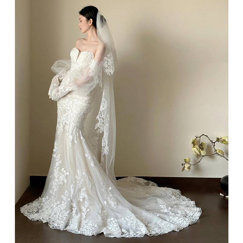 French-Style Mermaid Strapless Travel Wedding Dress 2026 New Model for Petite Brides, Summer Lace Main Gown with a Train