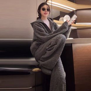 Casual sports suit for women in winter, plus velvet and thickened quilting, loose, lazy style, high-end sweatshirt two-piece set, western style