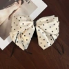 46# white polka dot streamer gripper