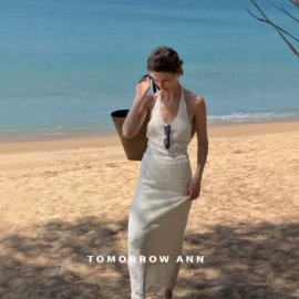 半身裙;吊带背心;女式T恤