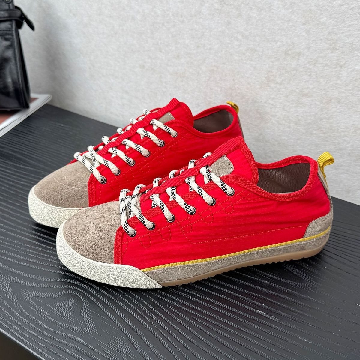 Retro Satin Soft Sole Casual Sneakers For Women 2026 Spring New Round Toe Lace-Up Color Block Versatile Fashionable_vogvips.com