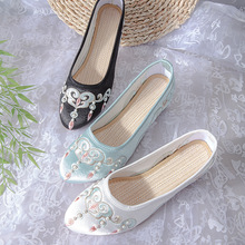 绣花鞋2023秋季新款复古风国潮休闲中跟旗袍鞋手工刺绣布鞋女鞋子