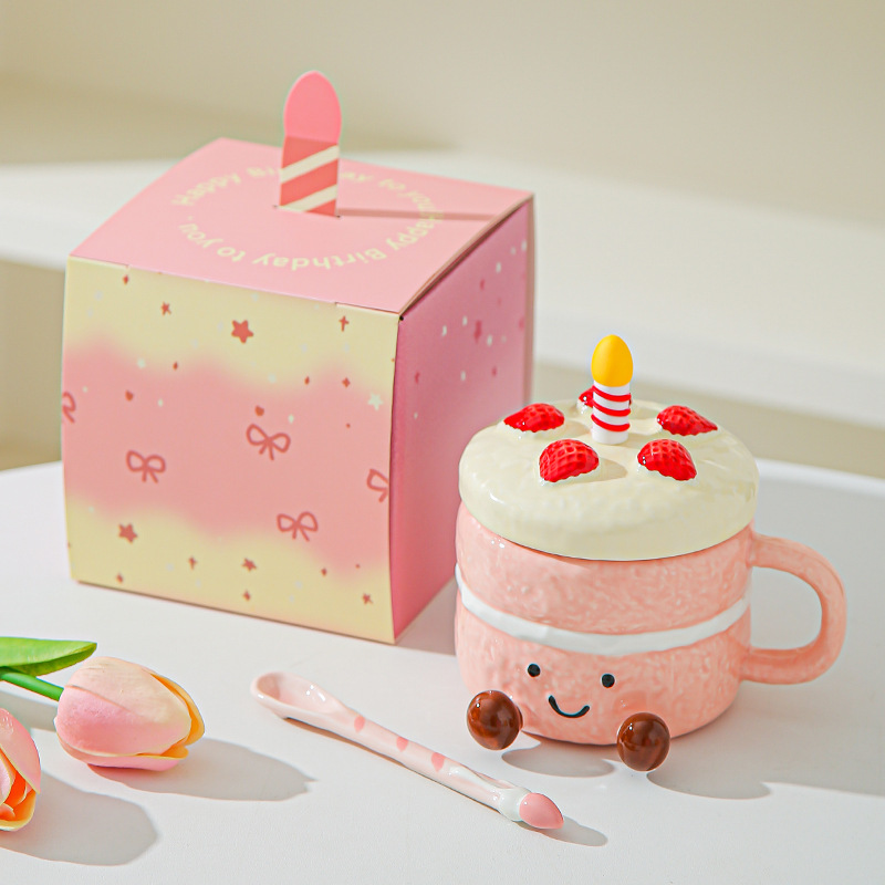 Canta de vela de cumpleaños encantadora tarta de cerámica taza de marca de dibujos animados con taza de agua de tapa de expresión creativa taza de café sonriente