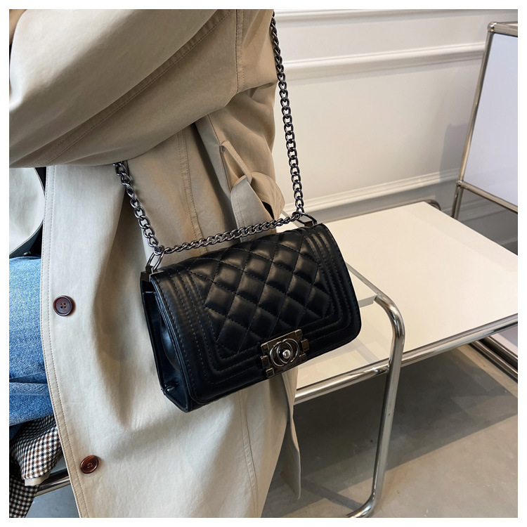 Bolsa de ombro feminina estilo coreano com corrente transversal_voghion.com