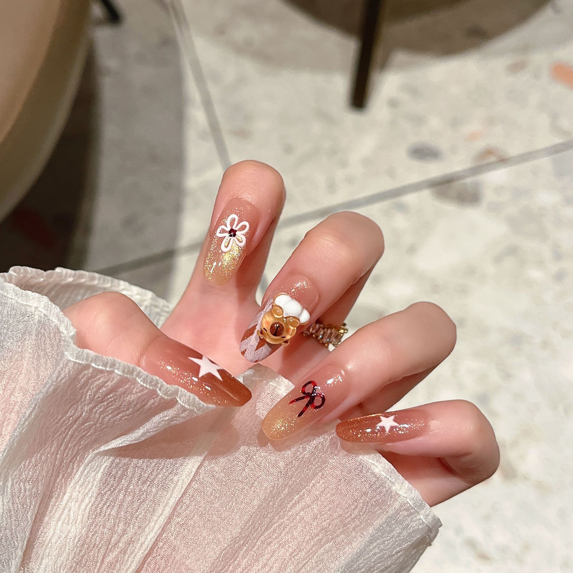 Otoño y invierno nuevo desgaste de uñas Capibara productos terminados lindos parches de uñas ovales de uñas falsas