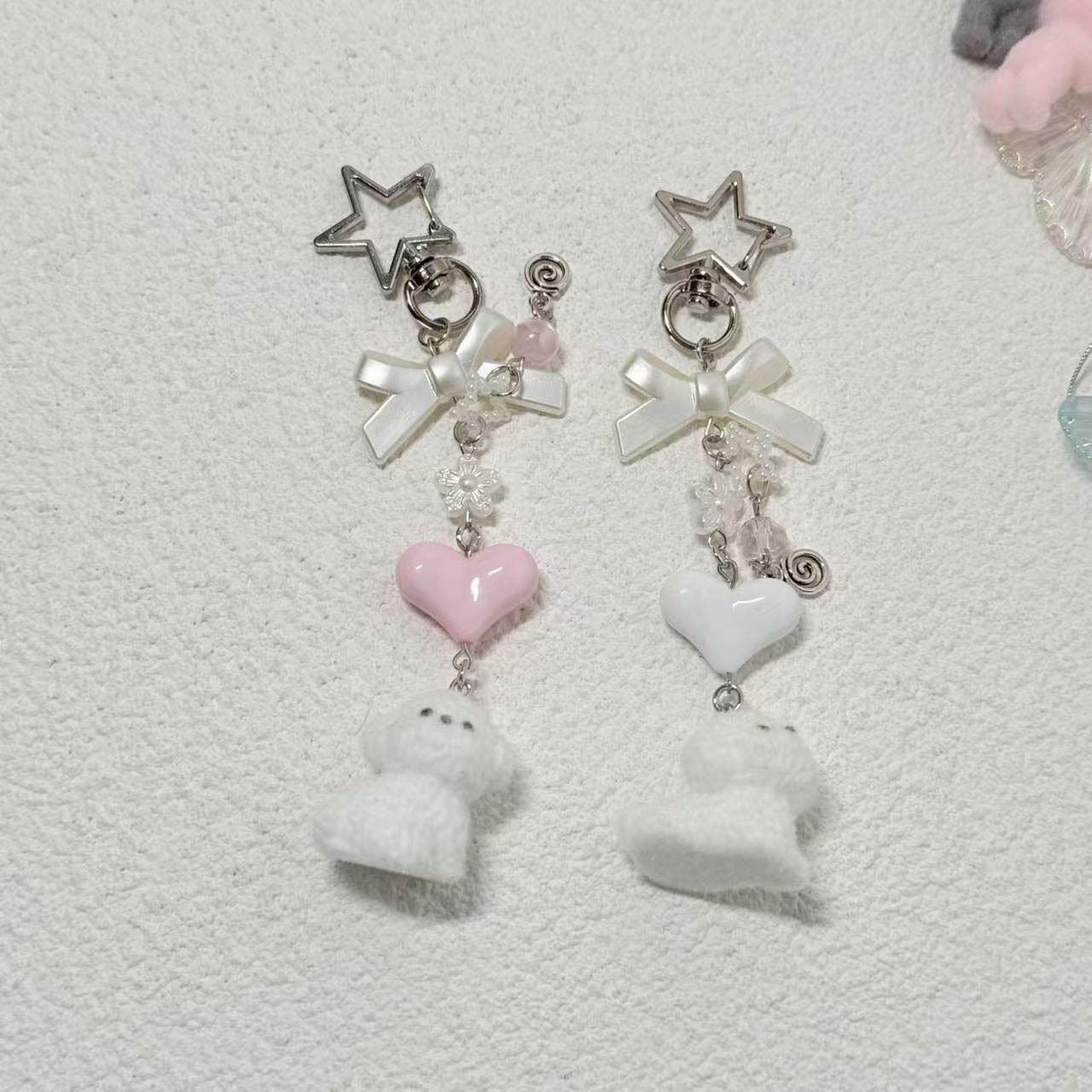 Cute Resin Animal Heart Shape Bow Knot Unisex Bag Pendant Keychain display picture 1