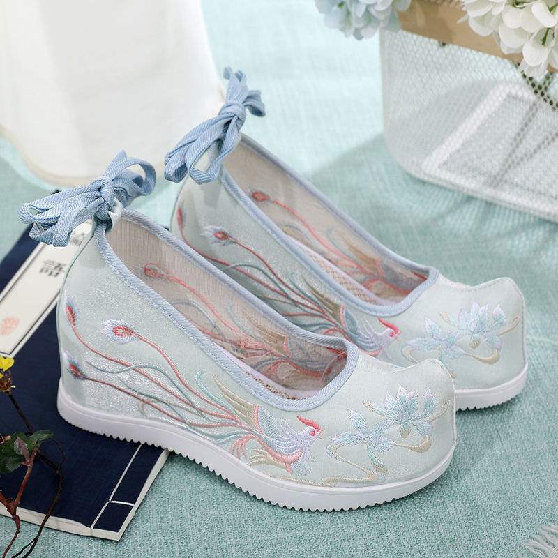 汉服鞋子女古风超仙高跟复古超仙古装学生汉元素搭配内增高绣花鞋