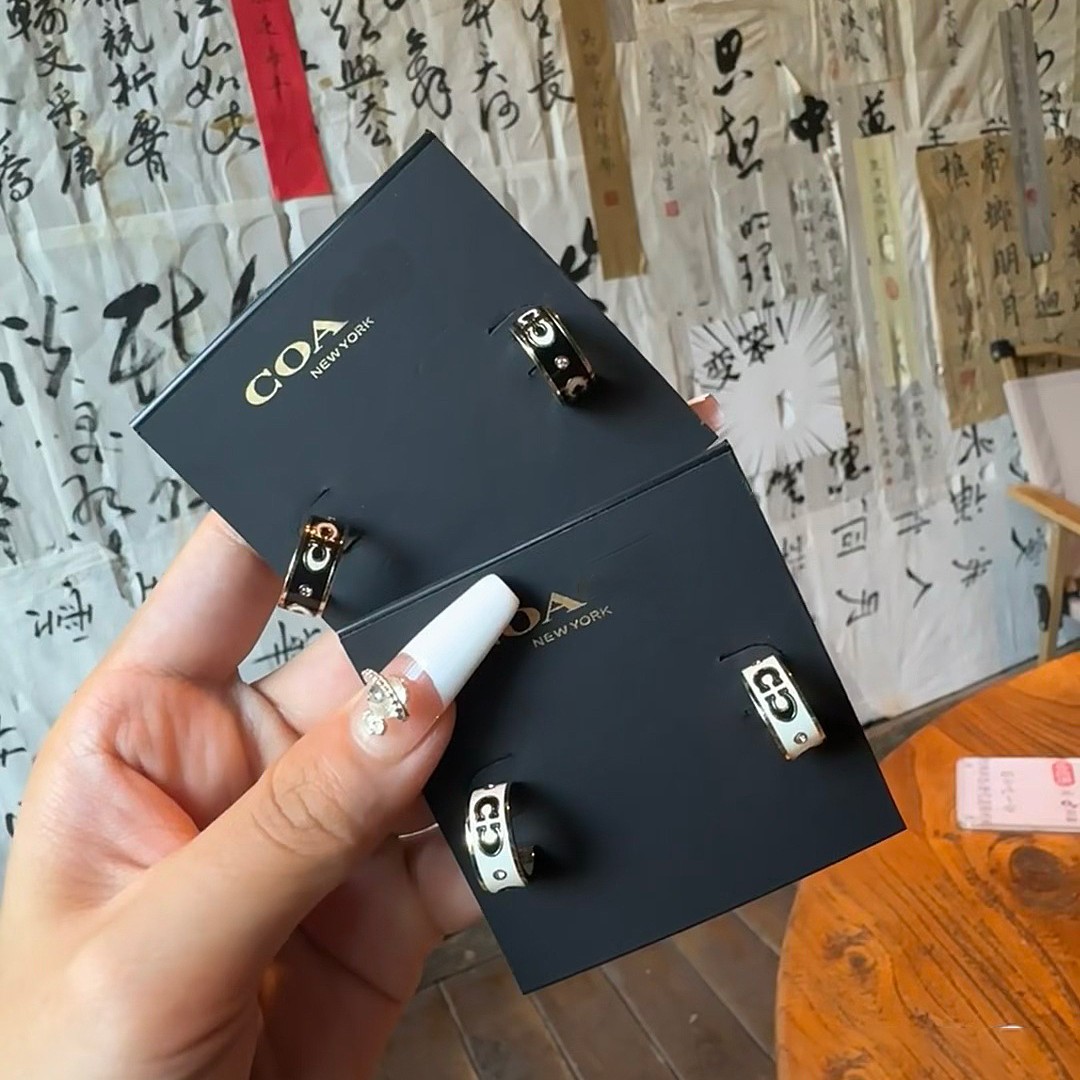 COA寇家不掉色滴胶珐琅耳钉C标志满钻耳环系列时尚个性百搭气质