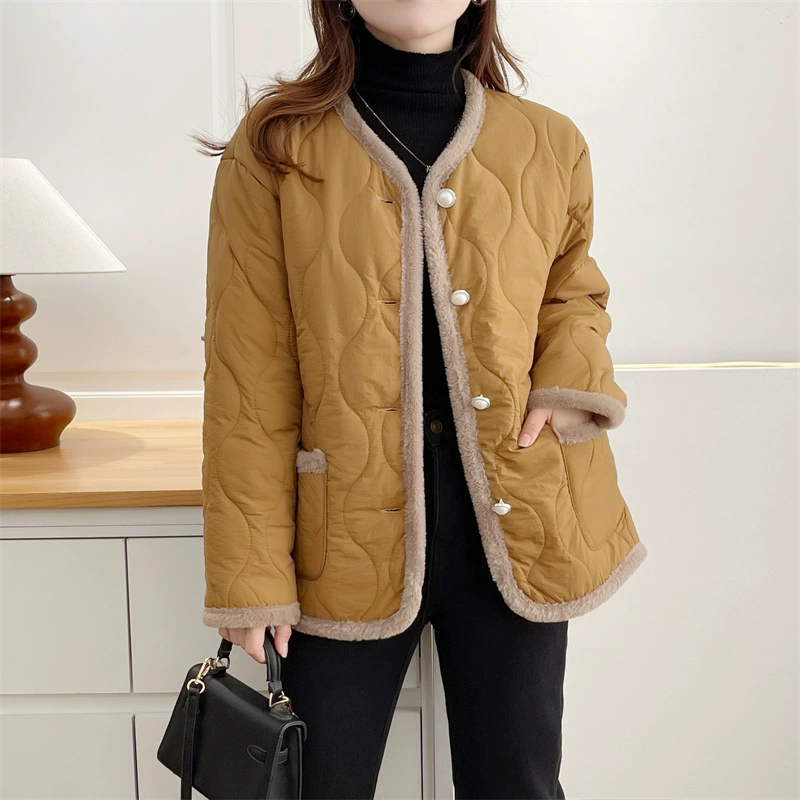 Demi-season fleece small down jacket, Chanel style, fitted, increased thickness