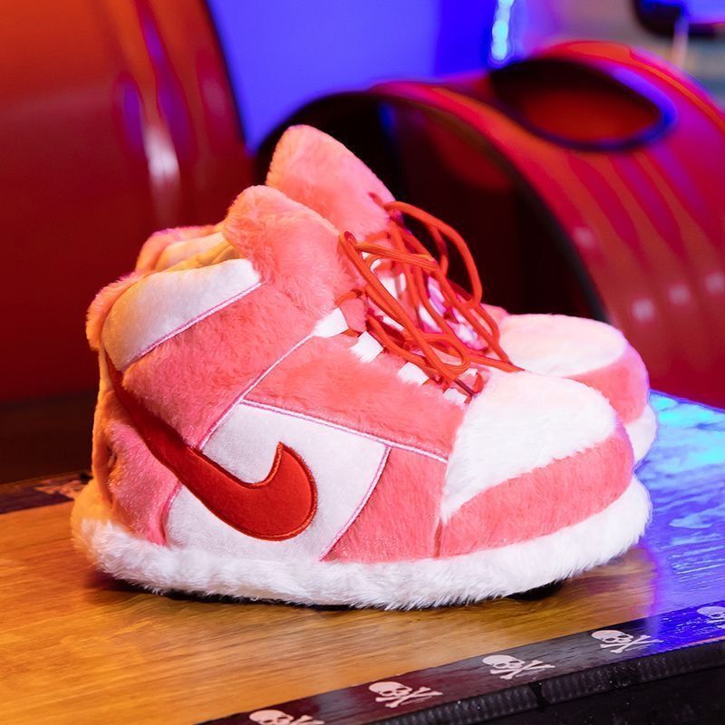 Invierno parodia aj cono coco zapatillas de algodón divertido interior pareja casero zapatos de felpa cálido rojo neto zapatos de algodón grande mujer