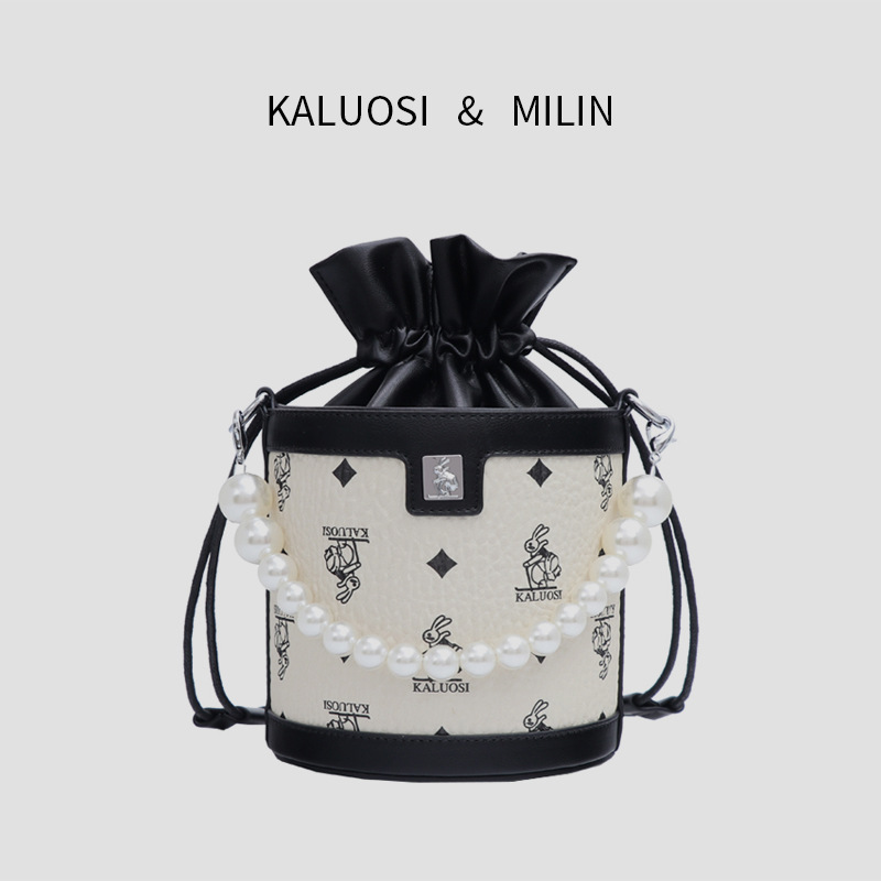 Spring Niche Design Rounded Pearl Bucket Bag Popular High-end Crossbody Bag Temperament Versatile Shoulder Bag