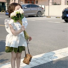童装2024夏季韩版女童甜美刺绣花朵飞袖背心+花边短裤两件套套装