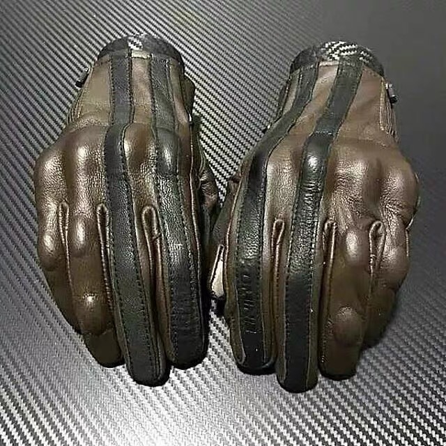 다크 브라운 비 다공성