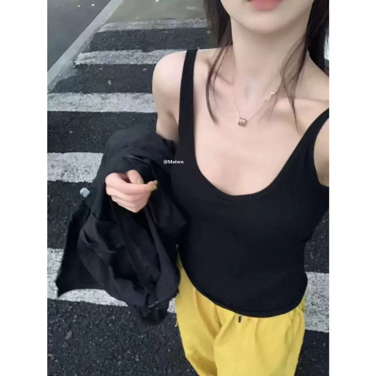 Metwo~同款纸片人吊带背心夏季带胸垫修身显瘦辣妹外穿性感大U背