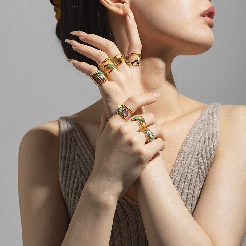 Taena anillo de acero inoxidable europeo y americano diseño de nicho femenino galvanoplastia 18k oro de alta retención de color anillo de acero de titanio anillo de viento ins