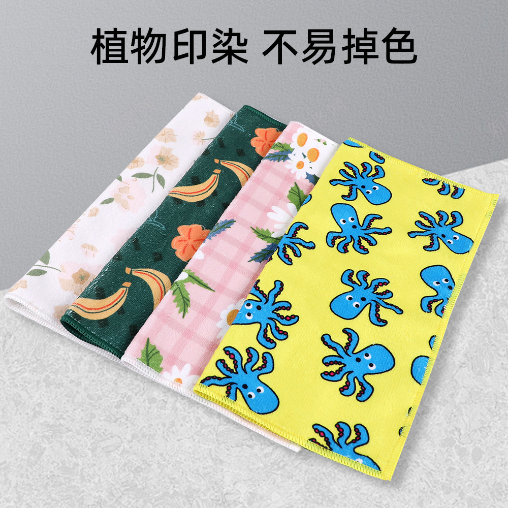 Cross-Border Customized Microfiber Printed Small Square Towel with Combed Technology That Is Not Easy to Shed, Plant Printing and Dyeing That Is Not Easy to Fade
