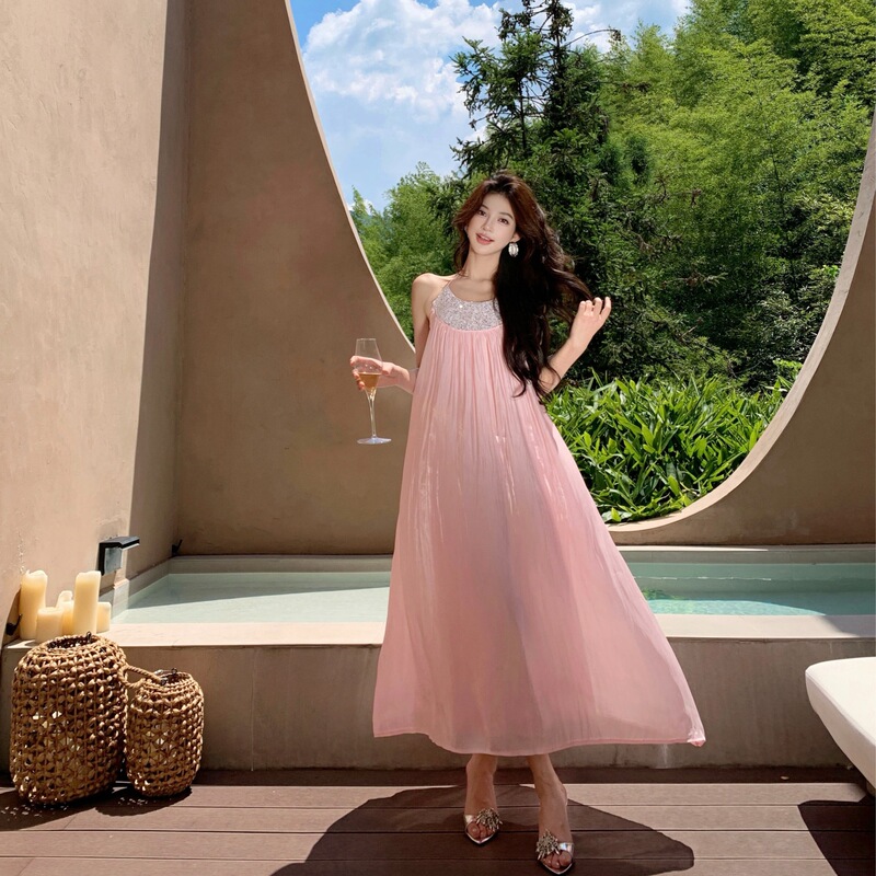 Halter Neck Dress with a Light Luxury Feel, Engagement and Birthday Gown, Heavily Embellished with Beads and Sequins, Shiny Satin Holiday Long Dress Halter Neck Dress with a Light Luxury Feel, Engagement and Birthday Gown, Heavily Embellished with Beads and Sequins, Shiny Satin Holiday Long Dress