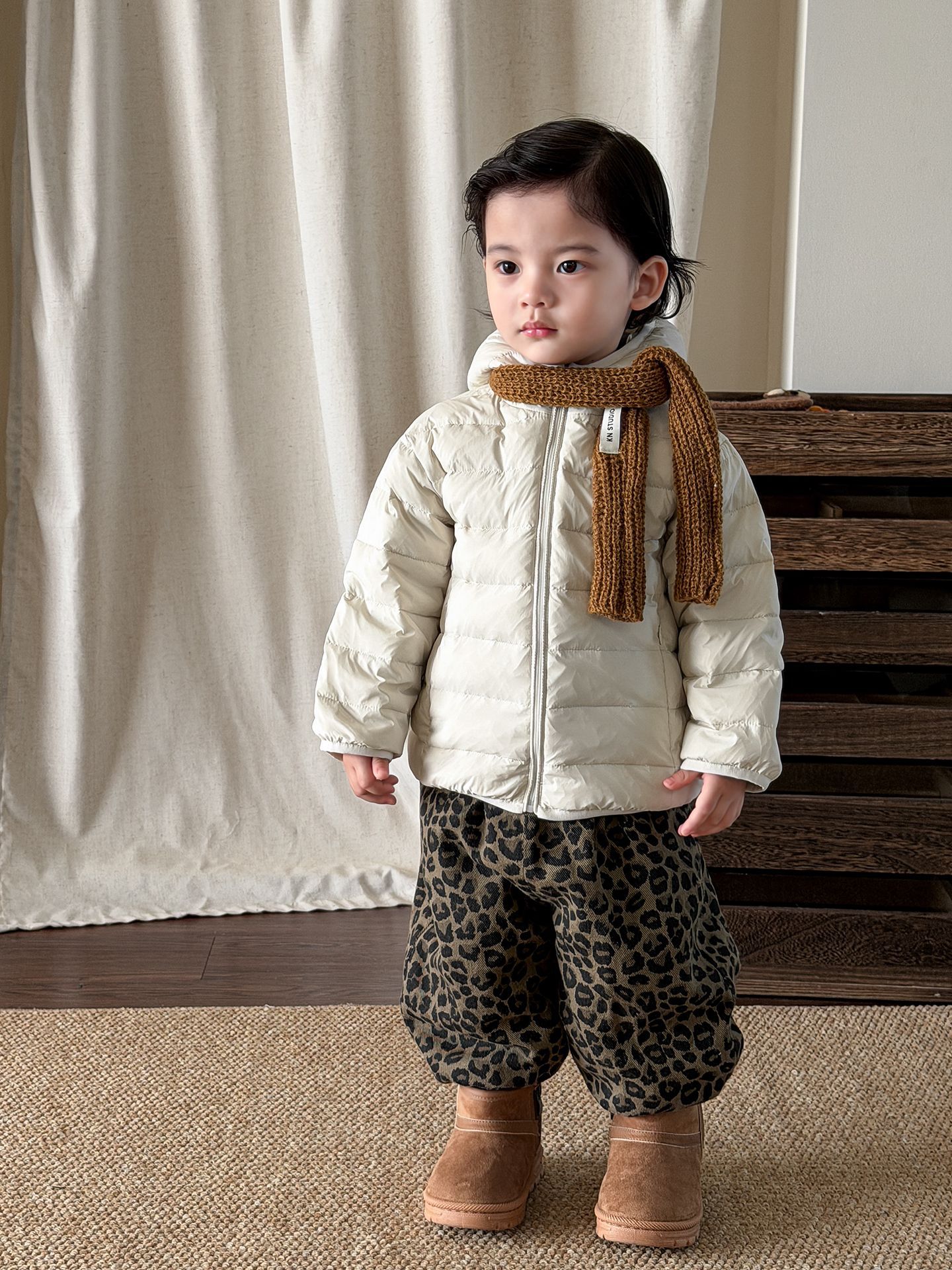 Ingke ropa infantil chaqueta de plumón para niños ropa de invierno 2025 joven maestro 90 blanco chaqueta de ropa para niños ropa de bebé