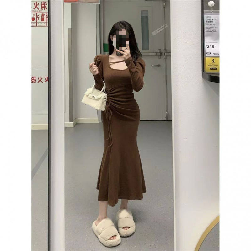 Fashionable Square-Neck Long-Sleeve Slim Fit Bodycon Dress with Drawstring Waist, Mid-Length Fishtail Dress for Women, New Winter Style
