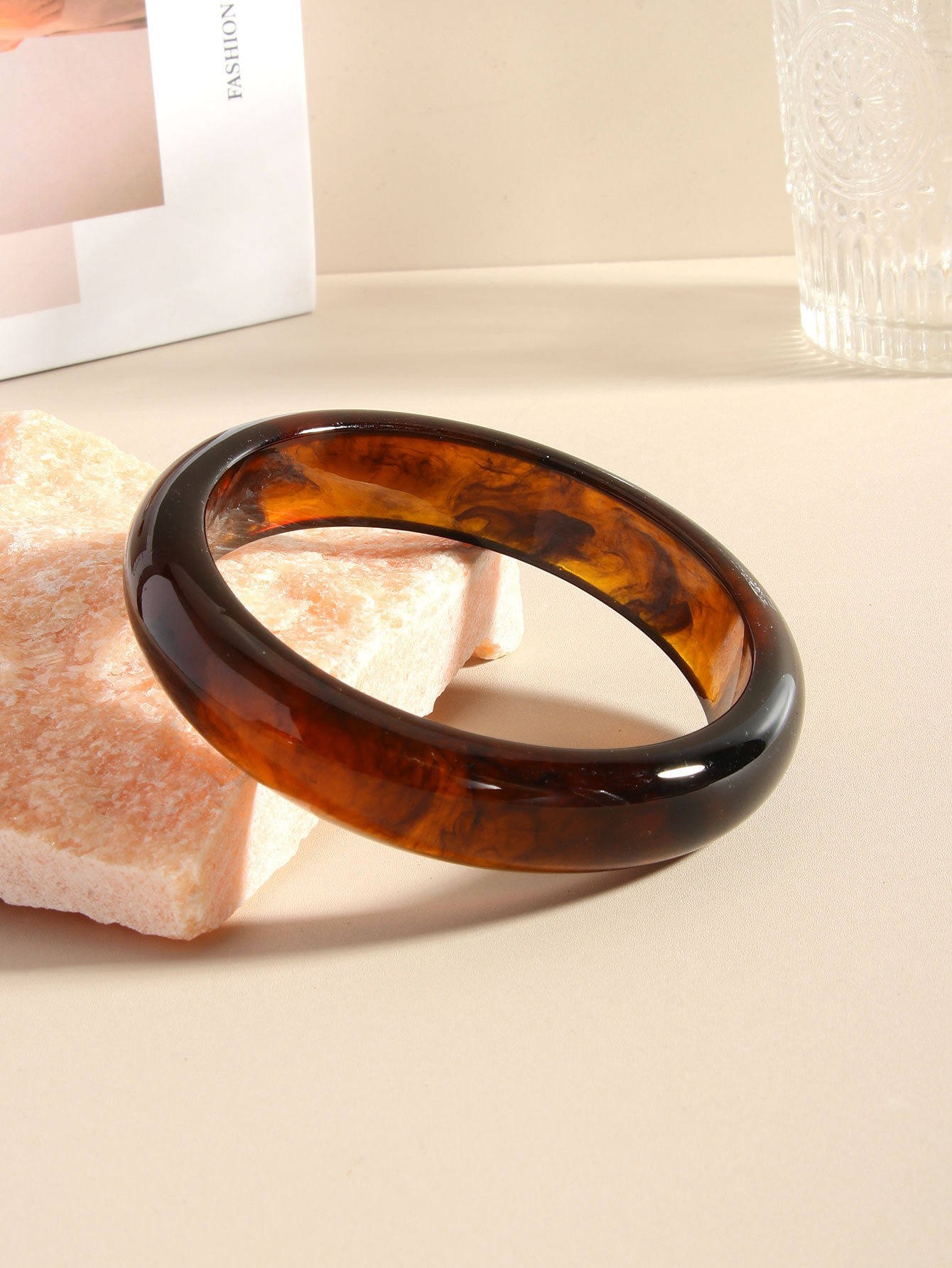 Vintage Style Classic Style Round Resin Bangles Wholesale display picture 4